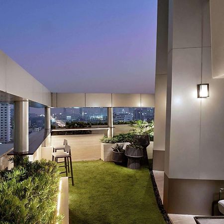 Doubletree By Hilton Bangkok Ploenchit Hotel Kültér fotó