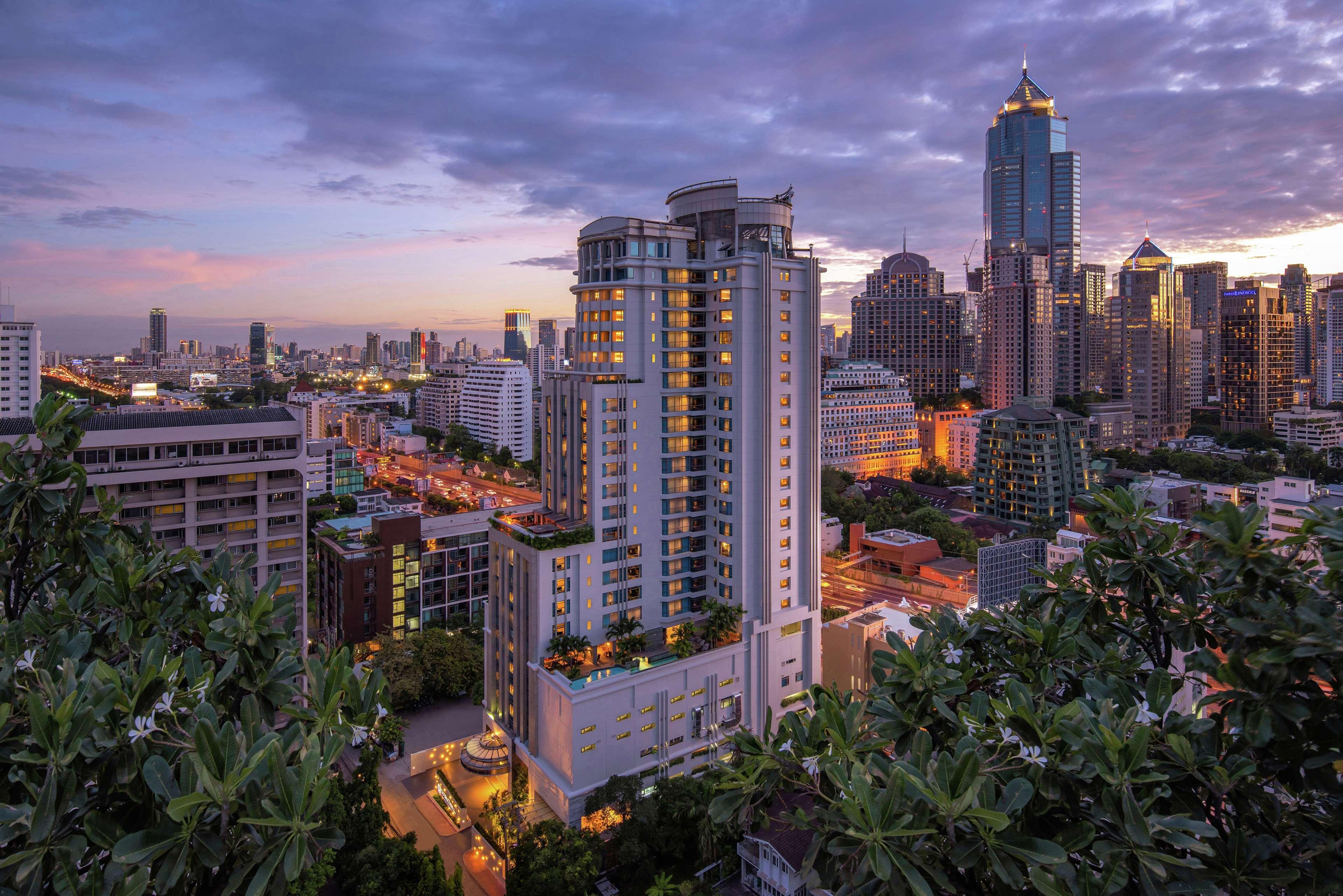 Doubletree By Hilton Bangkok Ploenchit Hotel Kültér fotó