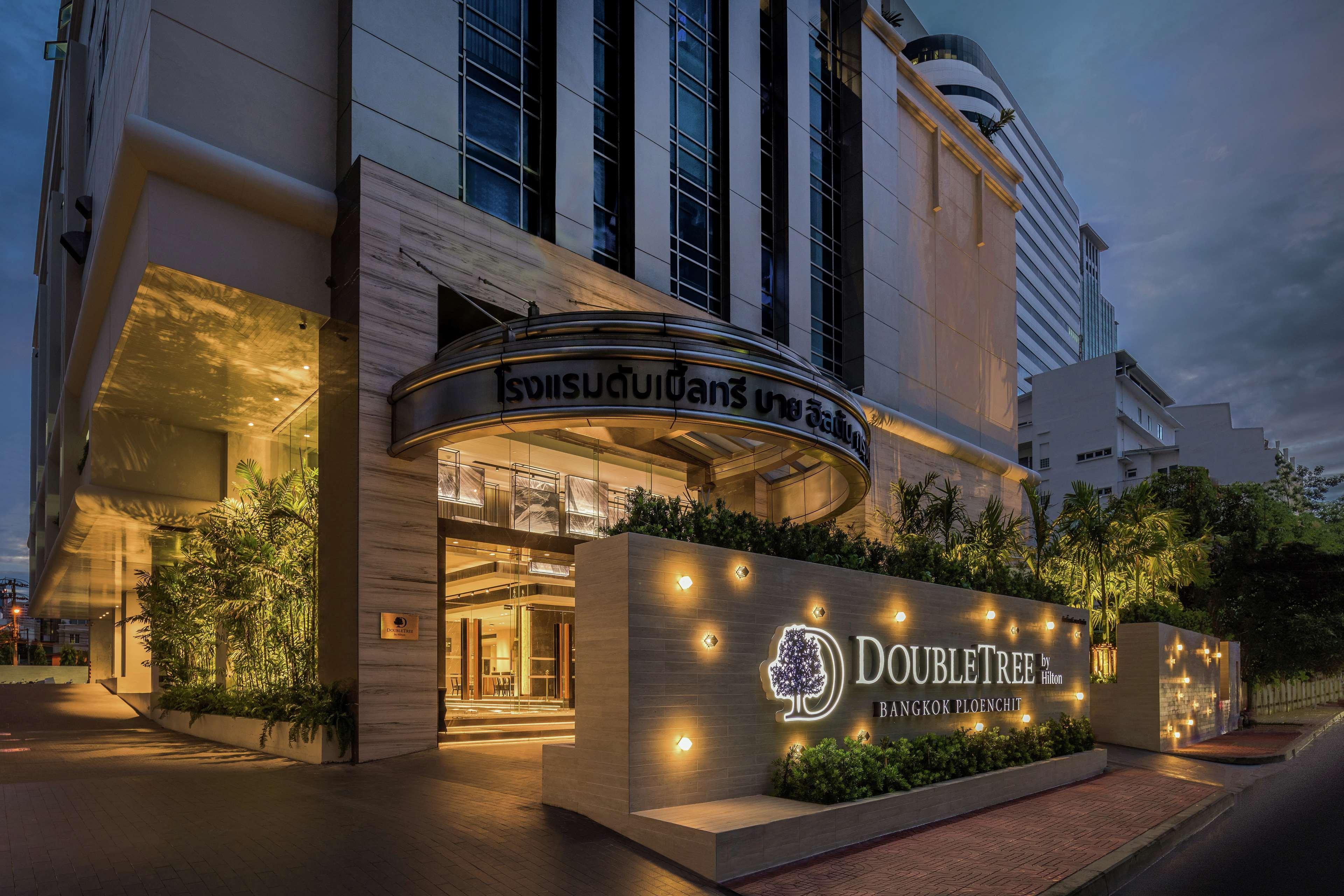 Doubletree By Hilton Bangkok Ploenchit Hotel Kültér fotó