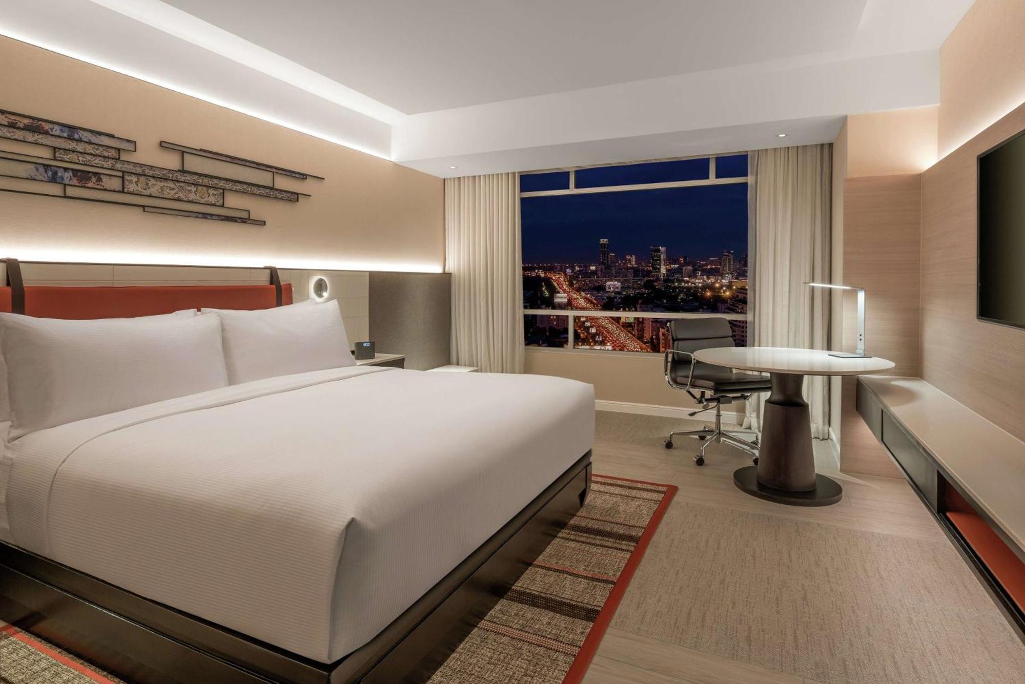 Doubletree By Hilton Bangkok Ploenchit Hotel Kültér fotó
