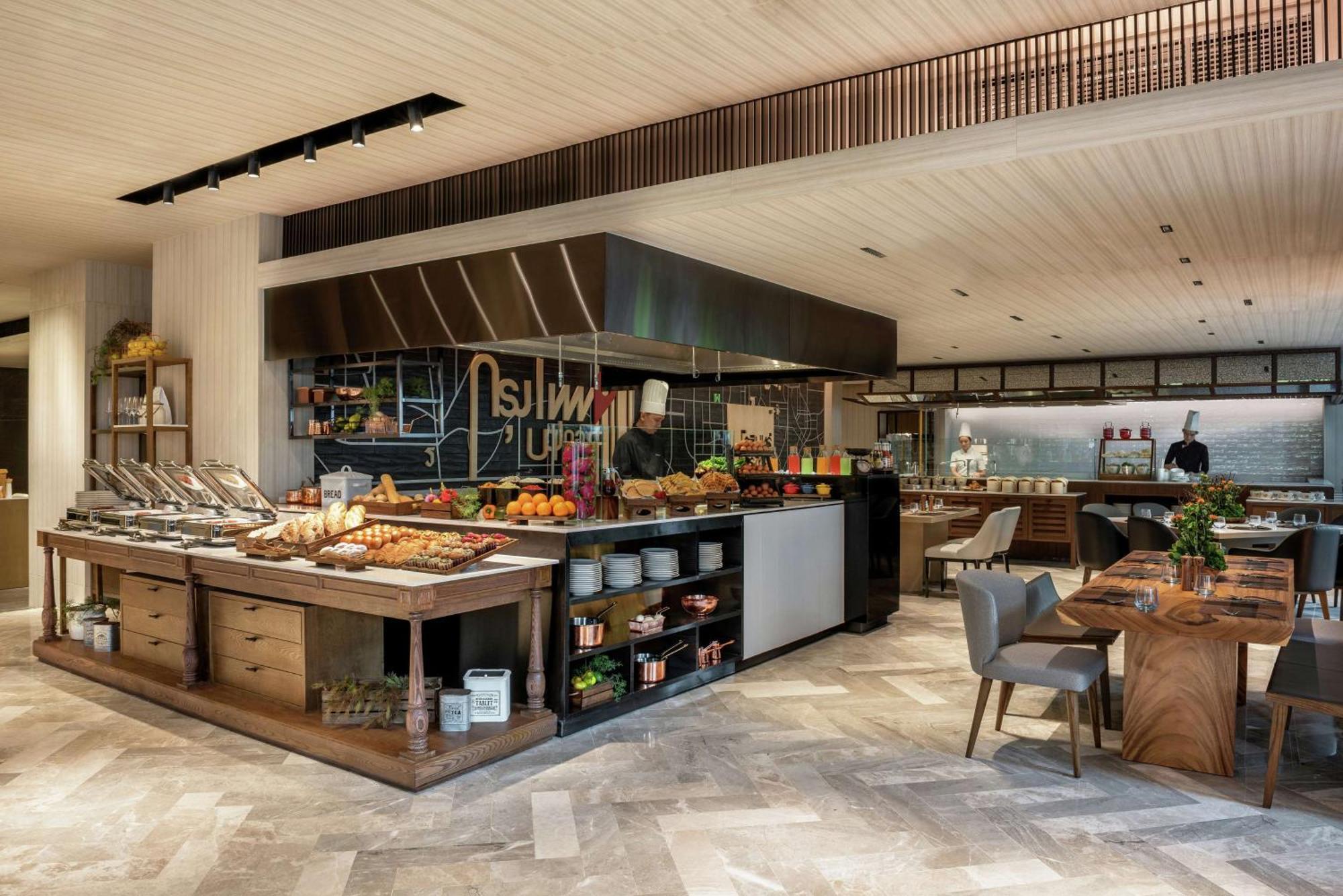 Doubletree By Hilton Bangkok Ploenchit Hotel Kültér fotó