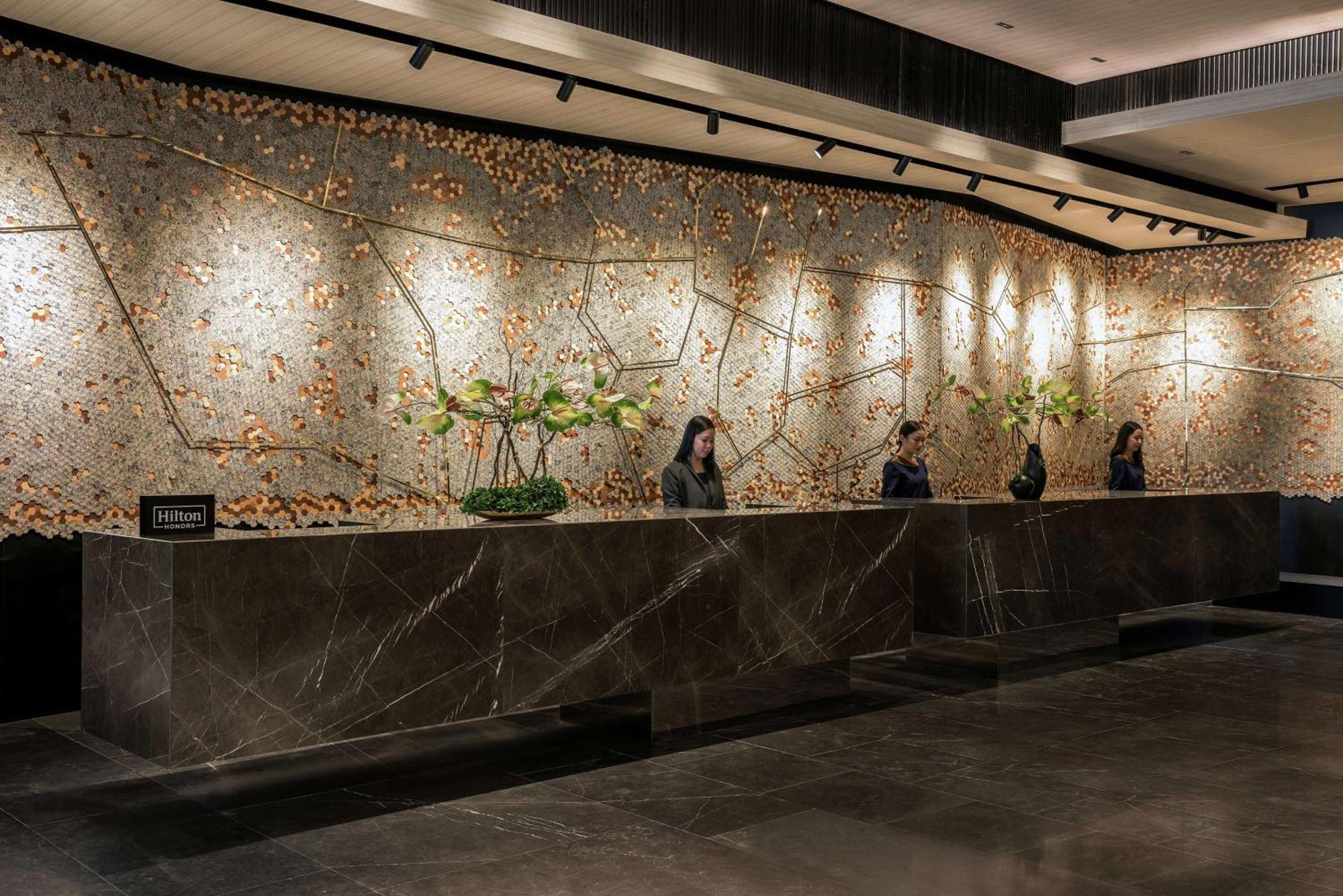 Doubletree By Hilton Bangkok Ploenchit Hotel Kültér fotó